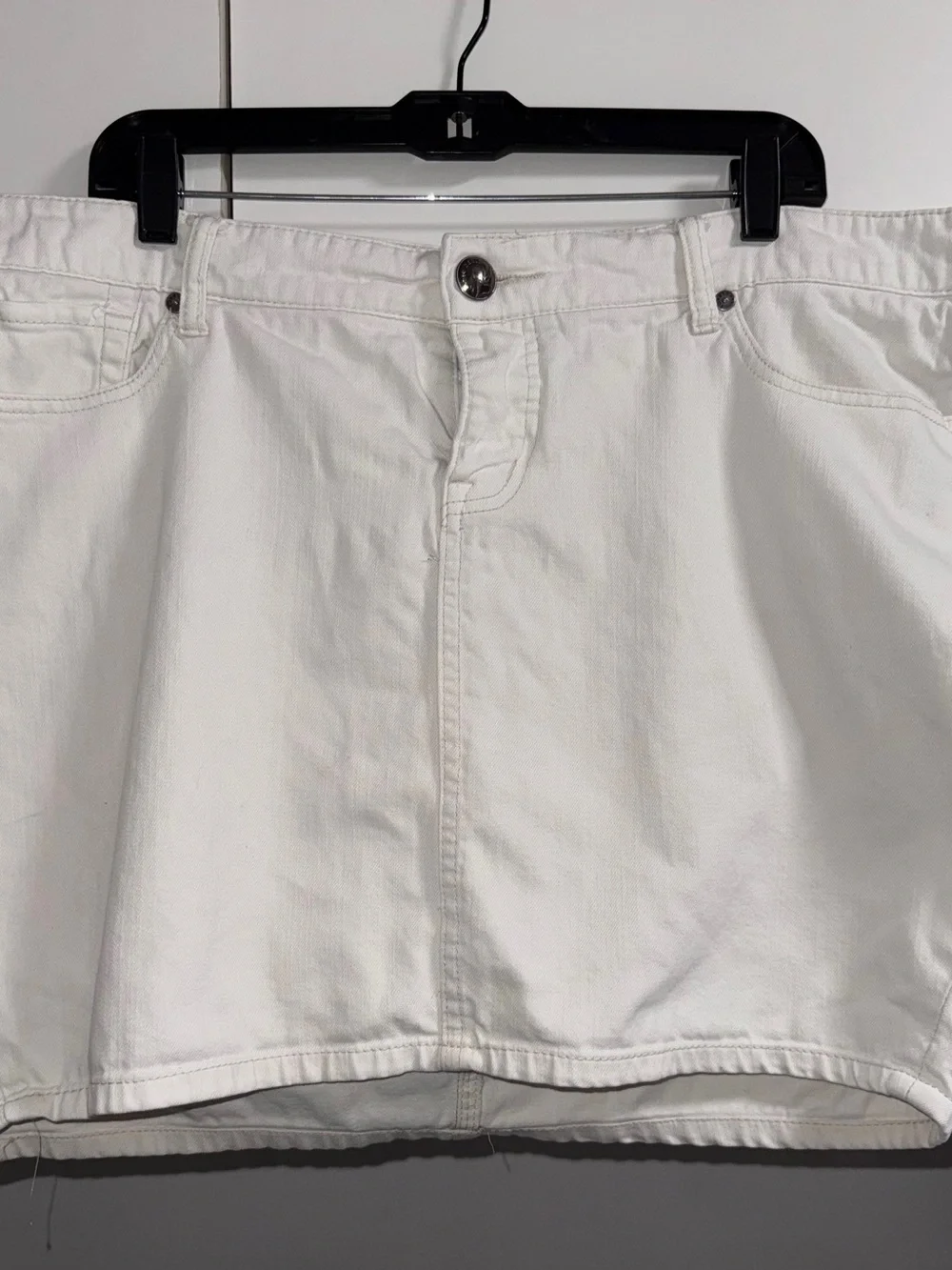 Torrid Light Cream Denim Skirt - Clean A-Line Style